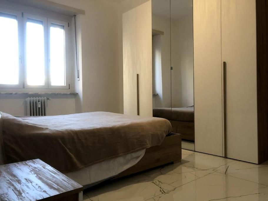 Casa Martina Pronta Per Te, Con Due Stanze Da Letto! Lägenhet Turin Exteriör bild
