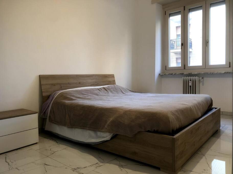 Casa Martina Pronta Per Te, Con Due Stanze Da Letto! Lägenhet Turin Exteriör bild