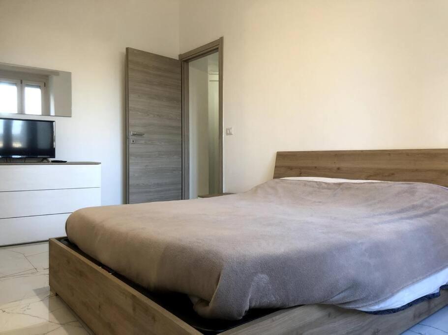 Casa Martina Pronta Per Te, Con Due Stanze Da Letto! Lägenhet Turin Exteriör bild